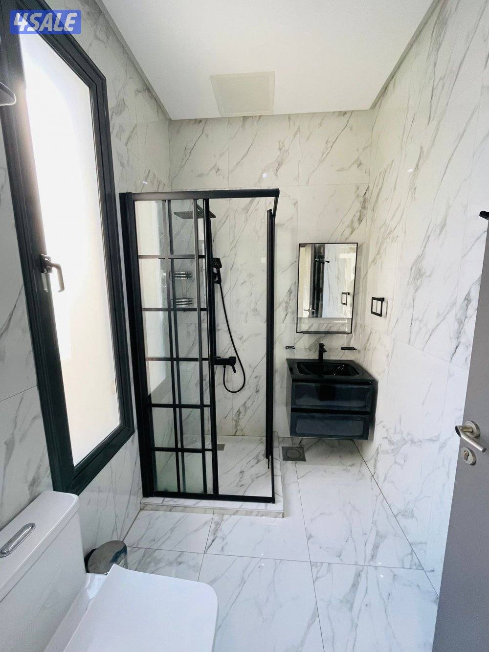 شاليه صف اول  vvip كامل غير مقسوم راقي وفخم لايوجد سنوي4