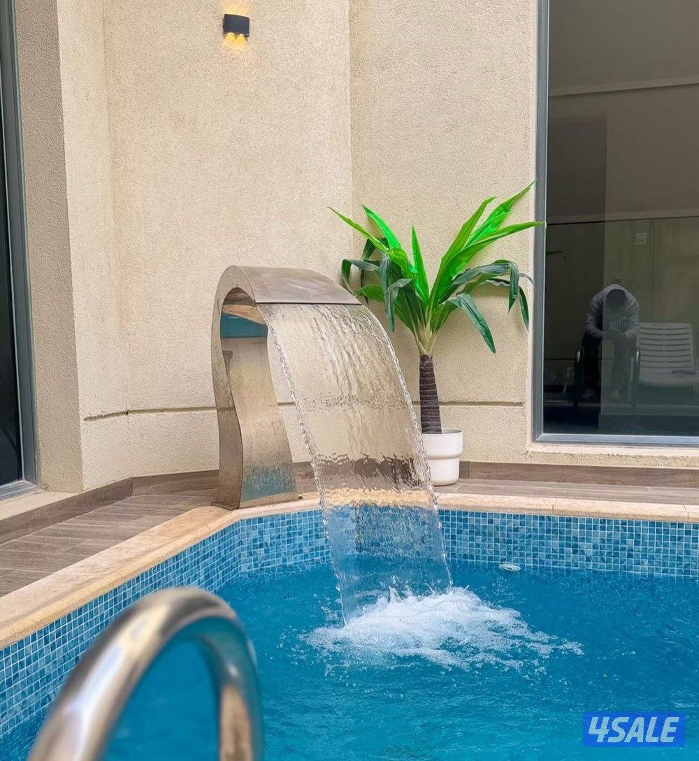 شاليه صف اول  vvip كامل غير مقسوم راقي وفخم لايوجد سنوي5