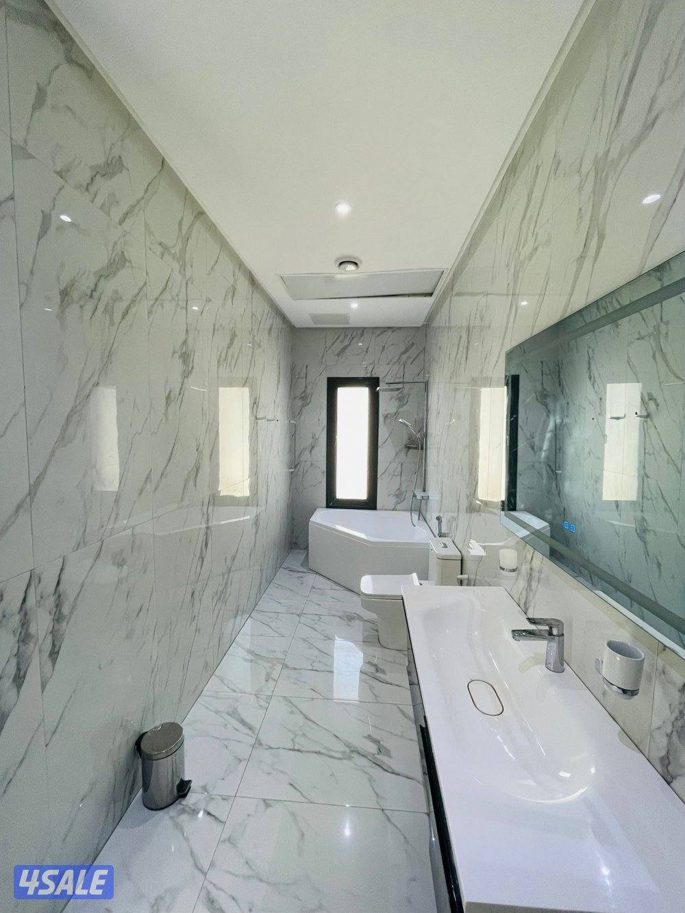 شاليه صف اول  vvip كامل غير مقسوم راقي وفخم لايوجد سنوي10