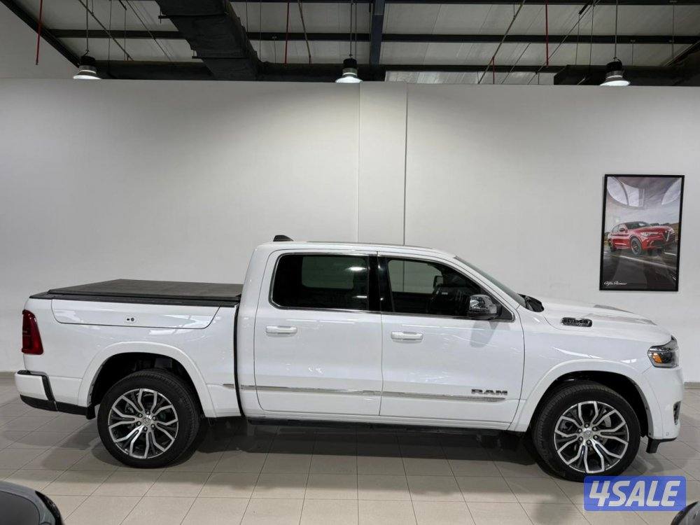 Ram 1500 Tungsten CC 3.0L I6 HO0