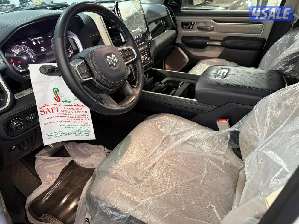 Ram 1500 Tungsten CC 3.0L I6 HO8