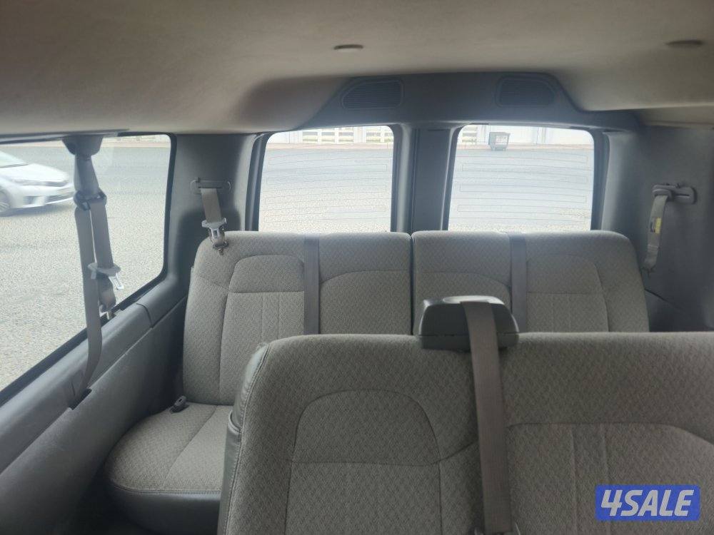 GMC SAVANA 2020 model mini bus 16 seater AWD. 56,000 km used11