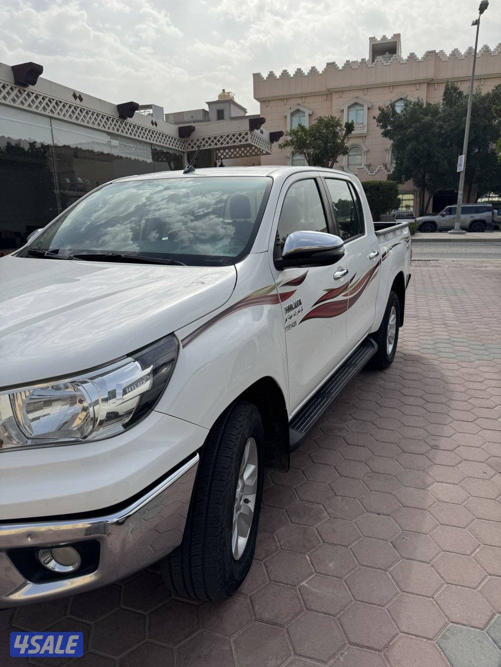 البيع وانيت هايلكس وجيب كيا ورقم التواصل فقط 55511/8990