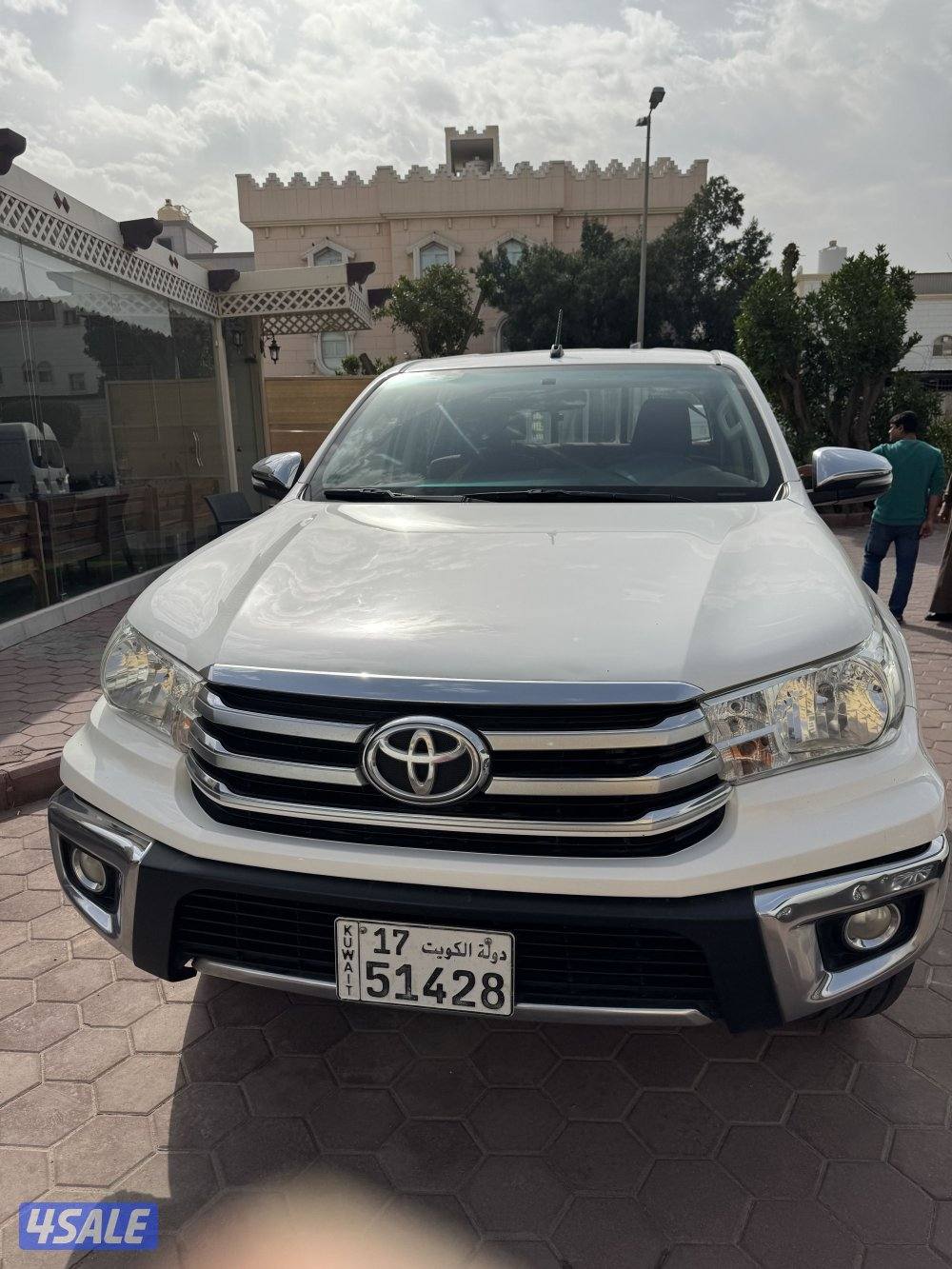 البيع وانيت هايلكس وجيب كيا ورقم التواصل فقط 55511/8991