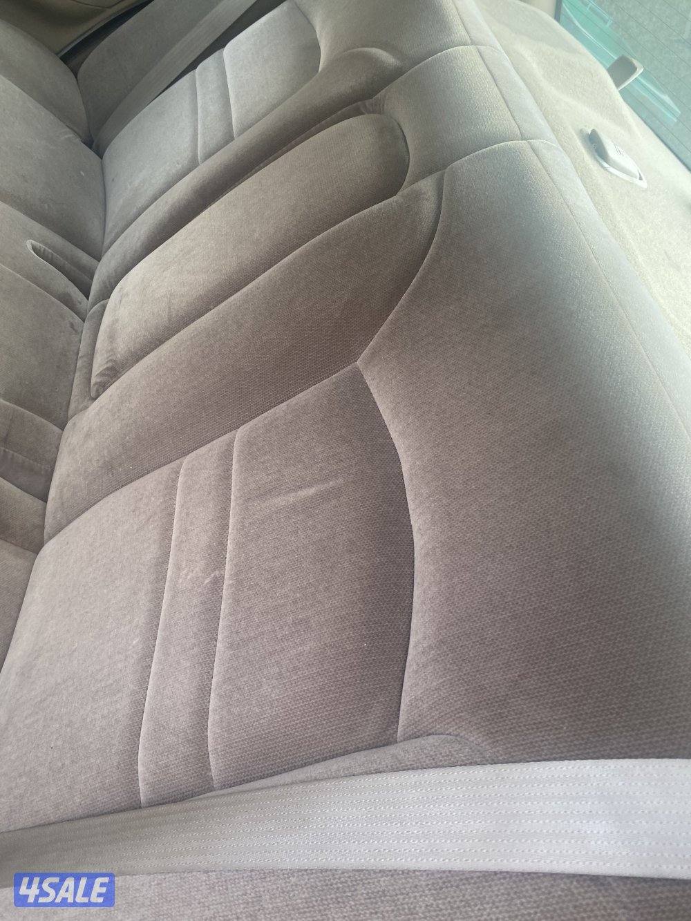 فورد جراند ماركيز  صبغ الوكاله خالي من الحوادث  ماشي 303 الف3