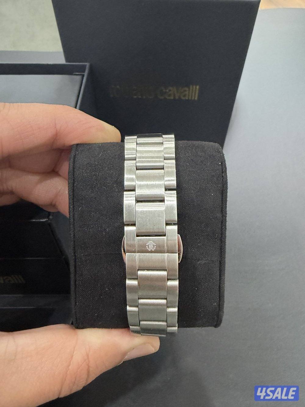 للبيع ساعة روبيرتو كافالي وساعة سيكو2