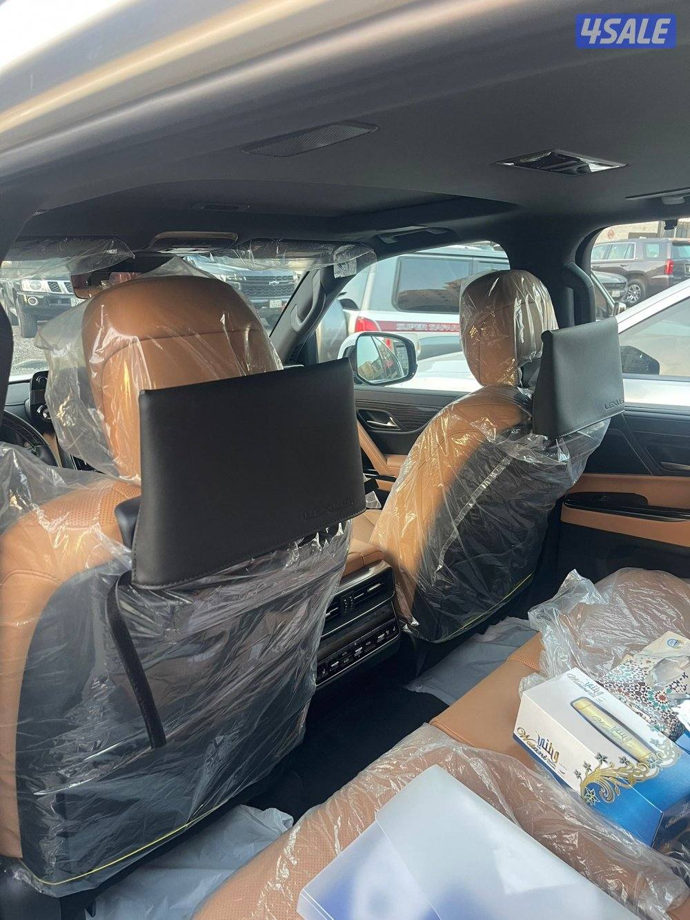 لكزس LX600 ٢٠٢٤ وارد السعوديه مفتوح له ملف بالساير عداد ١٤ ألف شرط2