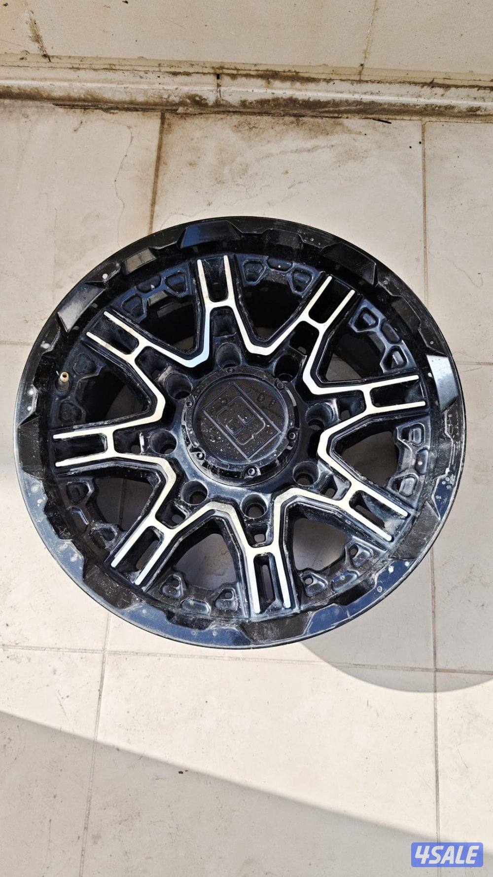 رنقات ٨ براغي قياس ١٧ نطاف جداً1