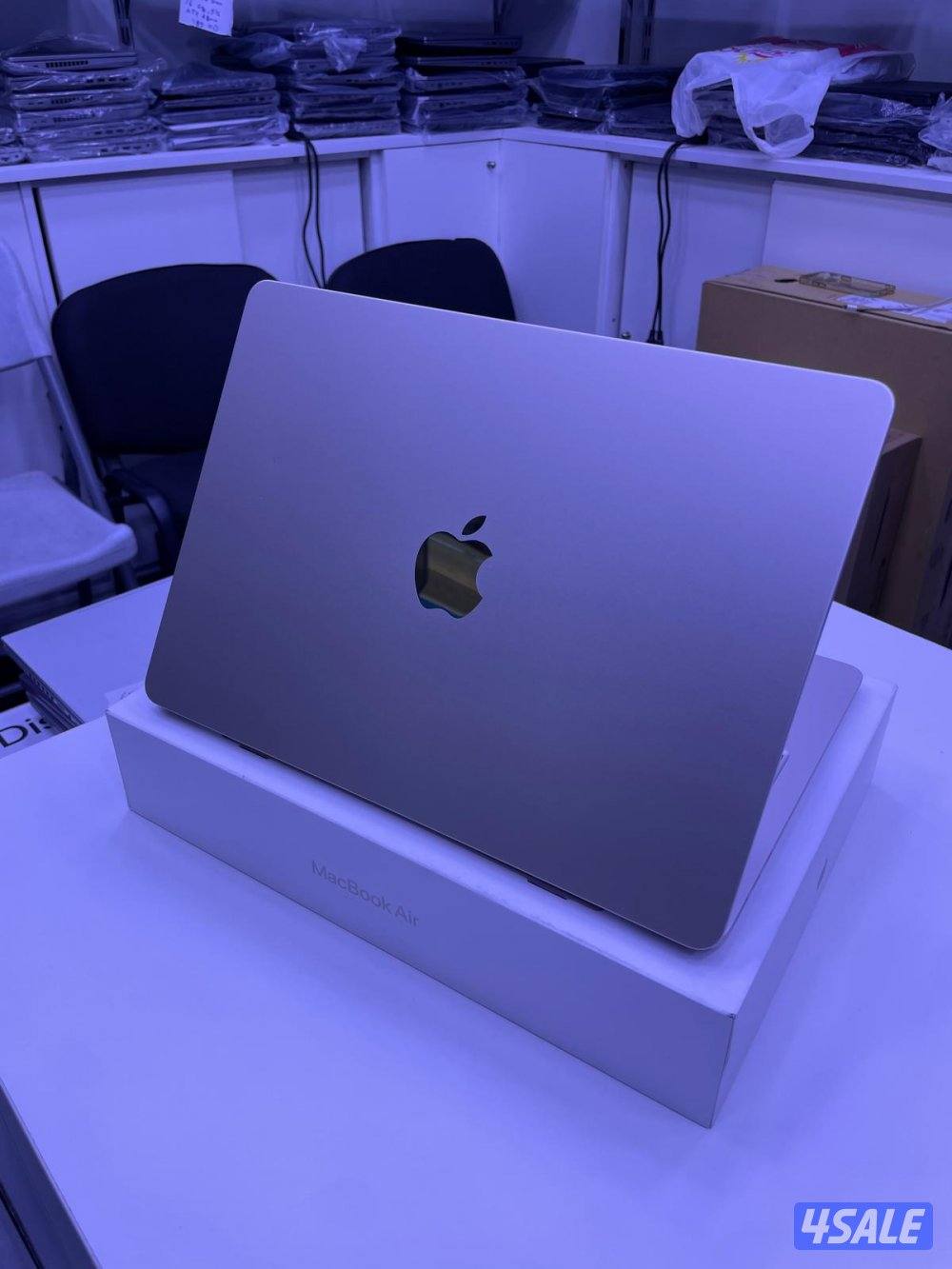 للبيع ماك بوك إير M4 – موديل 20253