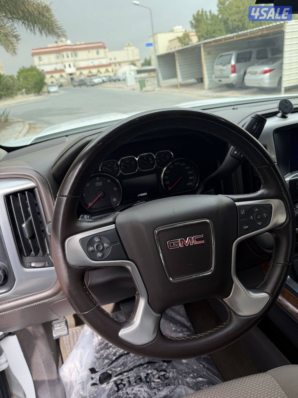 وانيت سيرا 2016 ابيض شرط الفحص صبغ الوكاله ماشي 180 الف رقم3