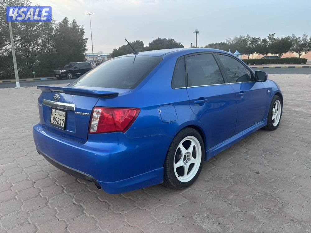 سوبارو امبريزا1