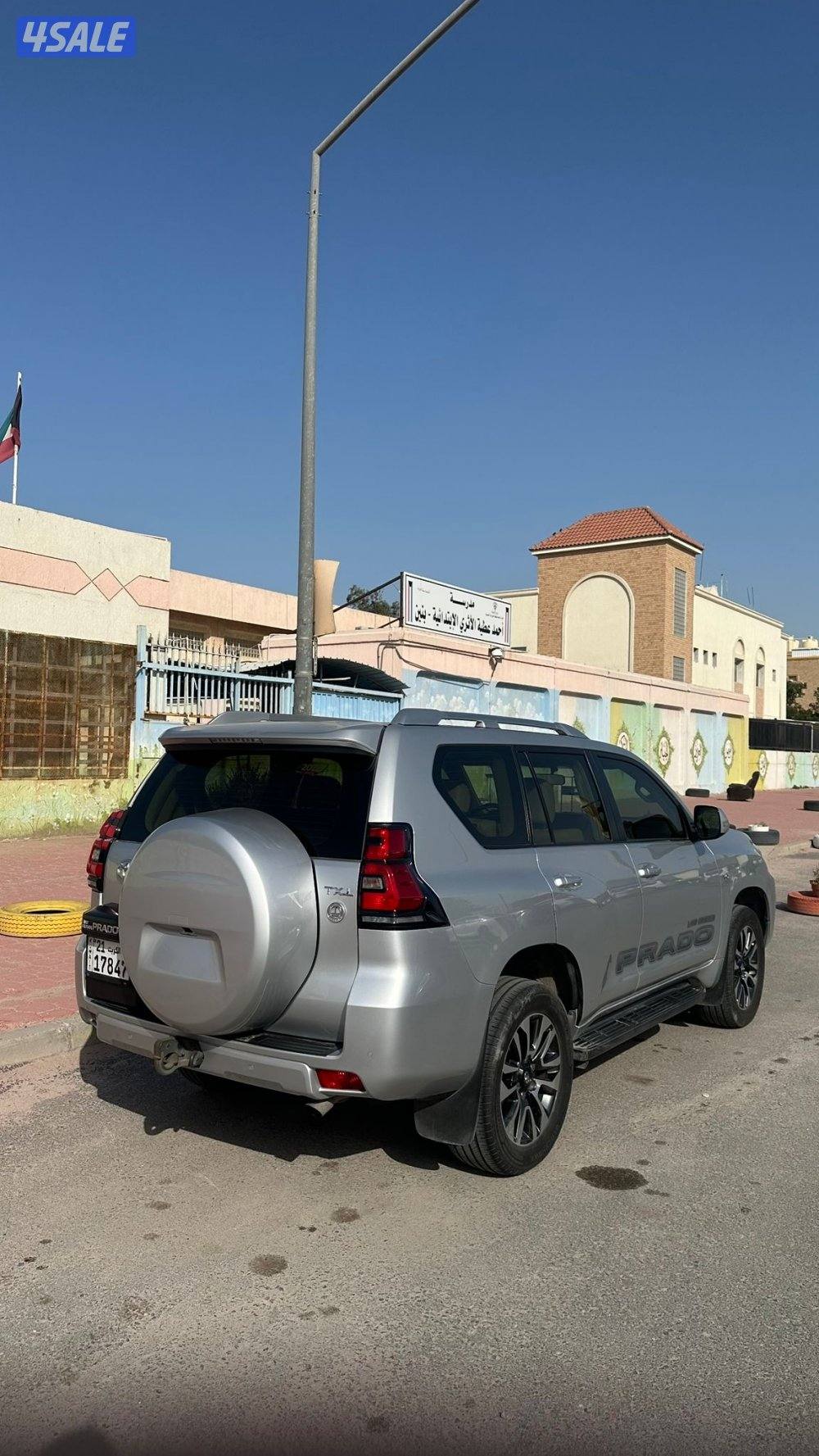 برادو22  صبغ وكالة سيرفس منتظم فل كامل الدرجة الاولى تحت الكفاله الى271