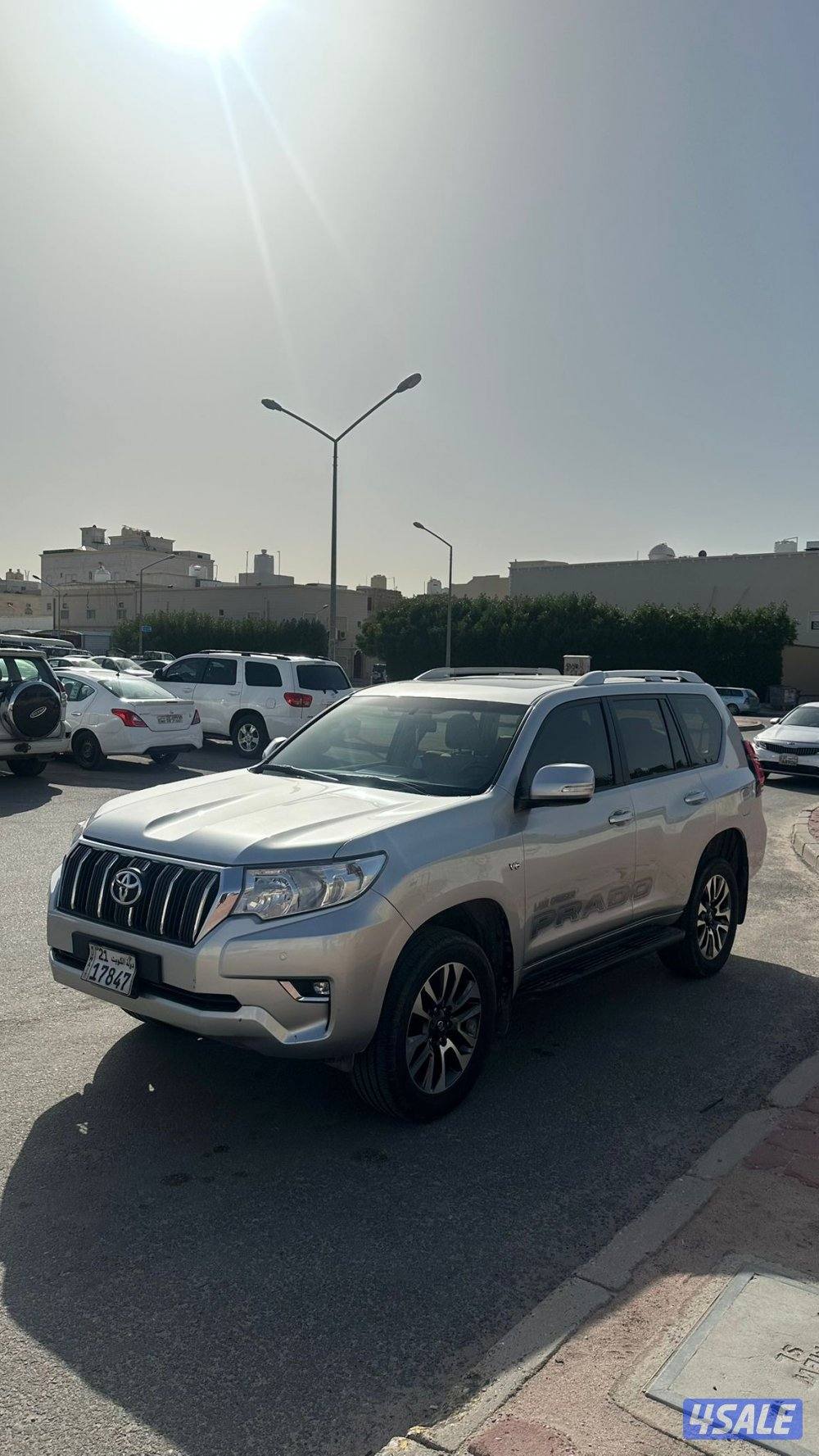 برادو22  صبغ وكالة سيرفس منتظم فل كامل الدرجة الاولى تحت الكفاله الى272