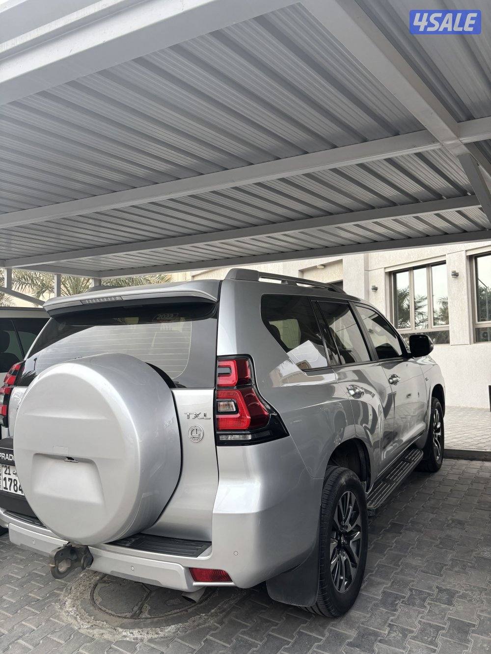 برادو22  صبغ وكالة سيرفس منتظم فل كامل الدرجة الاولى تحت الكفاله الى275