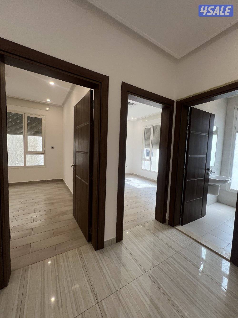 للايجار دور ارضي راقي وممتاز اربع غرف15