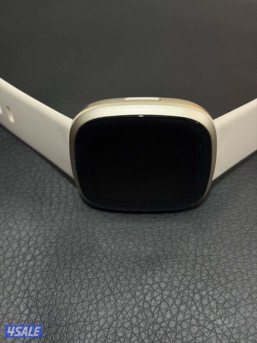 Google Fitbit Versa 3 Advanced Health and  Fitness Tracker with G-PAY4