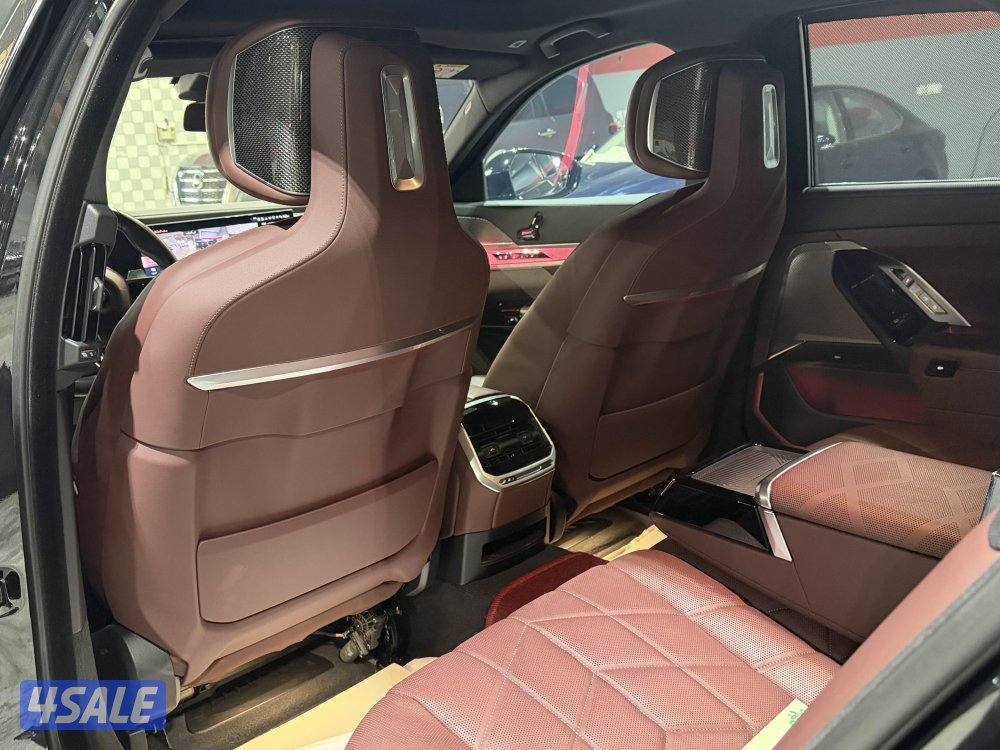 بي ام دبليو 740I 20234