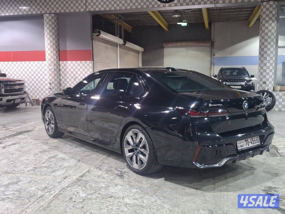 بي ام دبليو 740I 20238