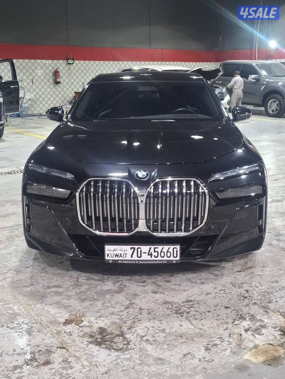 بي ام دبليو 740I 202315