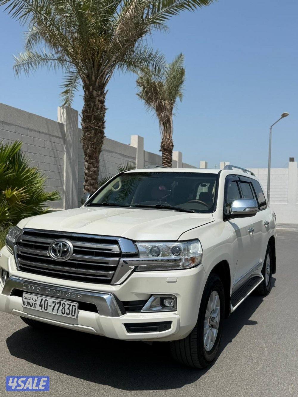 للبيع تويوتا لاند كروز Gxr موديل 20171