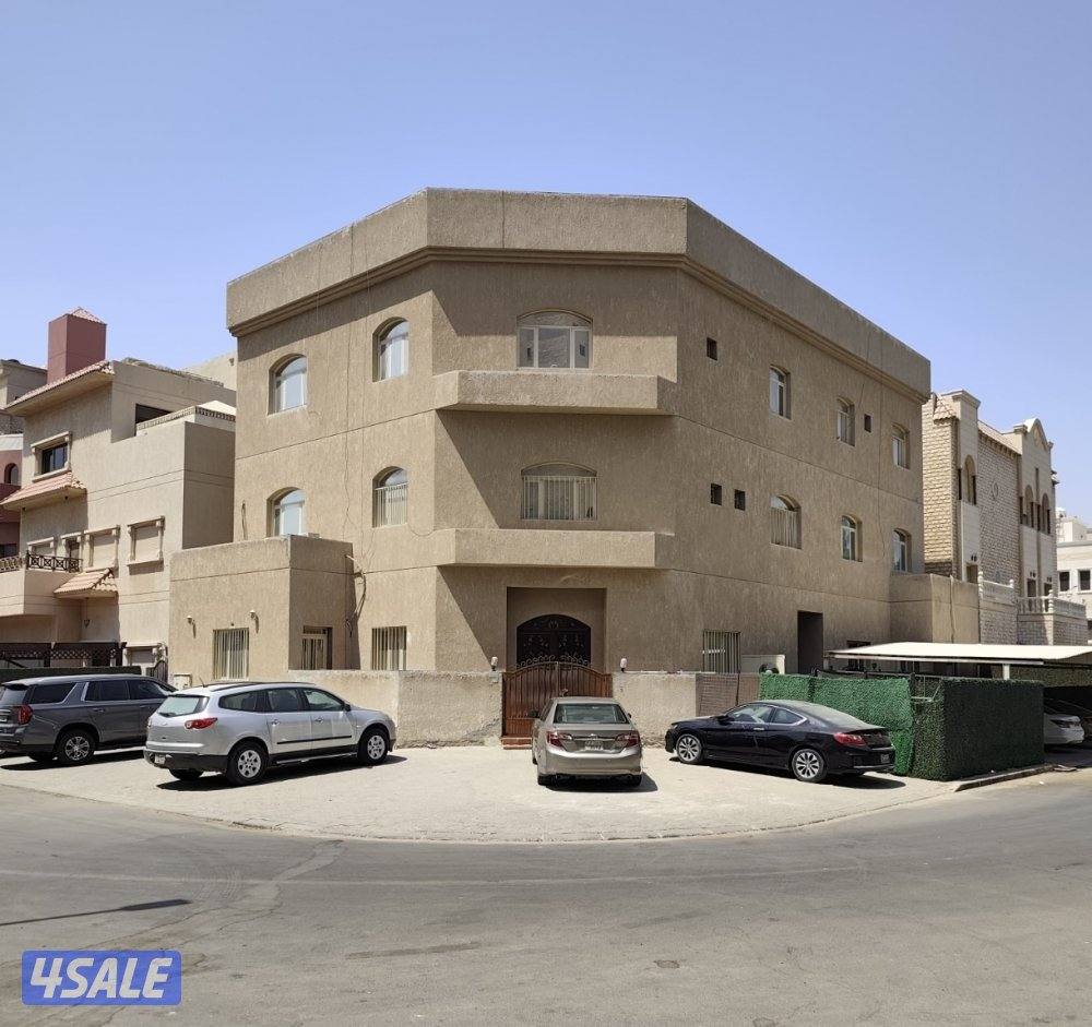 للبيع فيلا في المنقف0