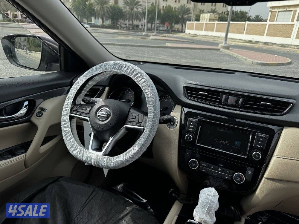 للبيع نيسان إكس تريل 2022 – ممشى 24 ألف5