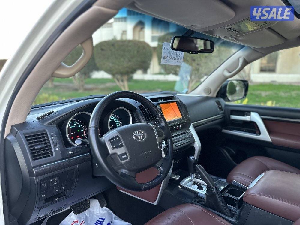 لاند كروزر VXR 20114