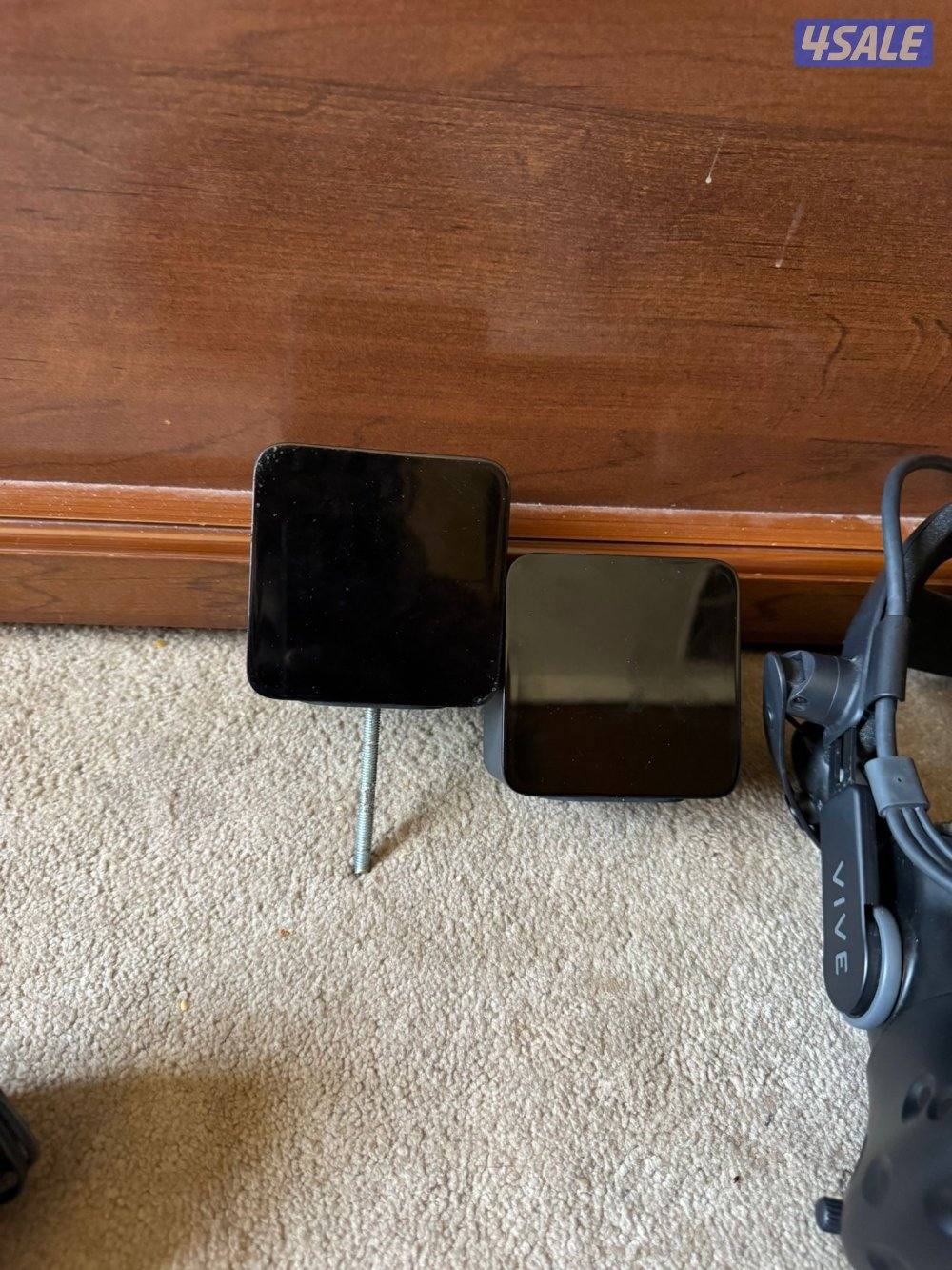 HTC vive VR headset (PC)3