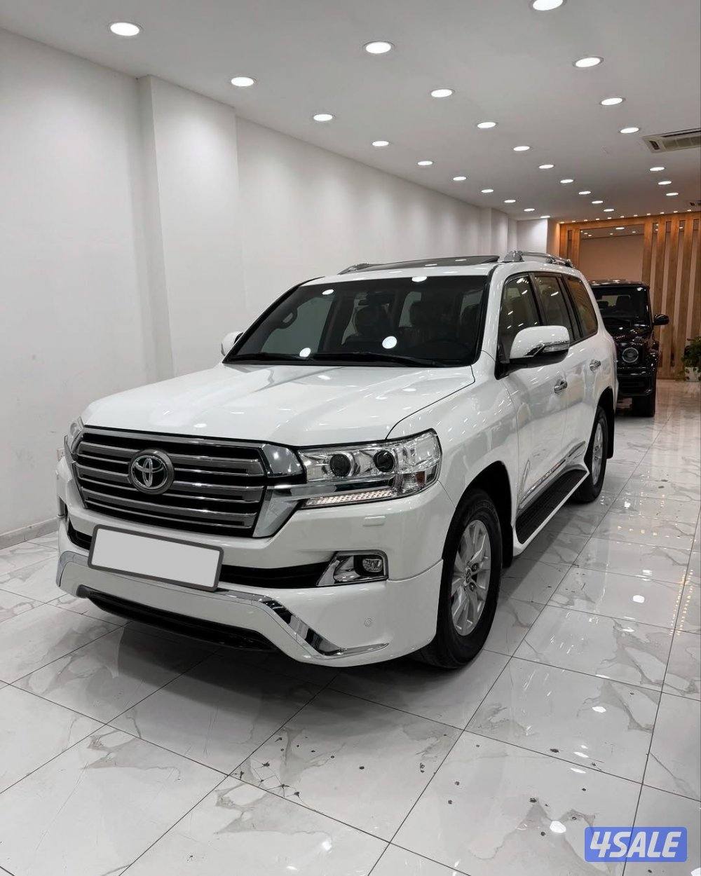 تويوتا لاند كروزر 2018 GXR V8 فل اوبشن وكاله البحرين اقرا الاعلان0