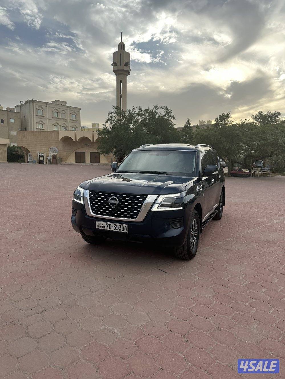 للبيع باترول 2022 شرط الفحص سيرفيس وكاله ٨ سلندر0