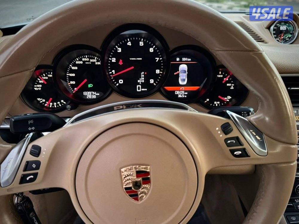 بورش كاريرا 44