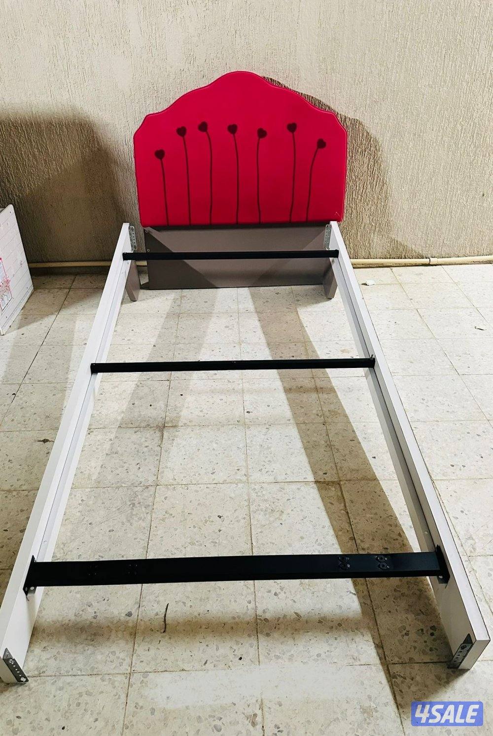 غرفة نوم بناتي3