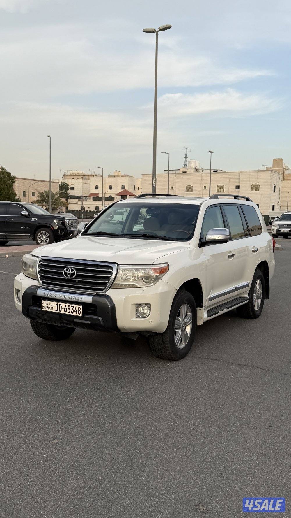 للبيع لاند كروز  2014  G.X.R 80