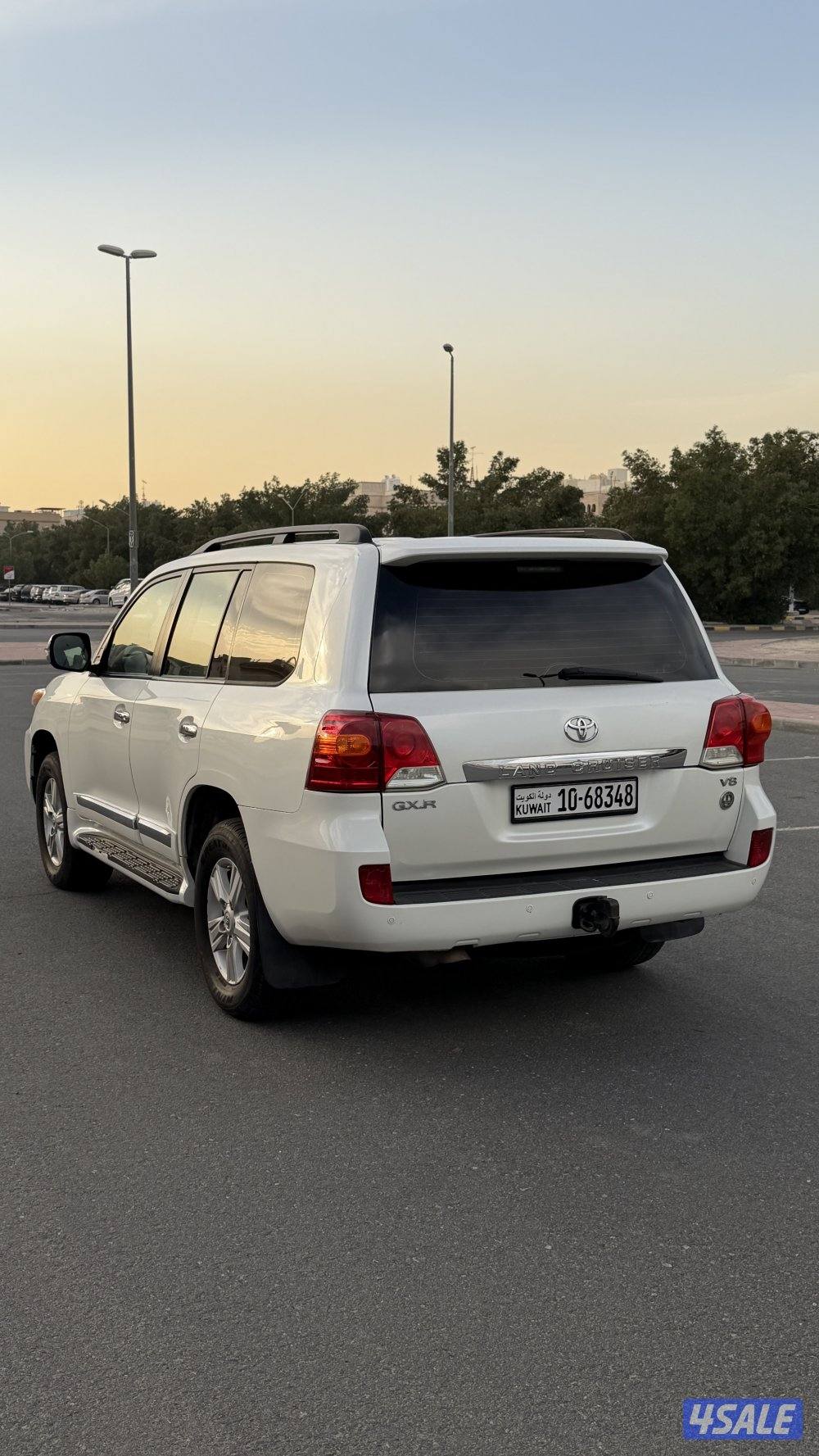 للبيع لاند كروز  2014  G.X.R 87