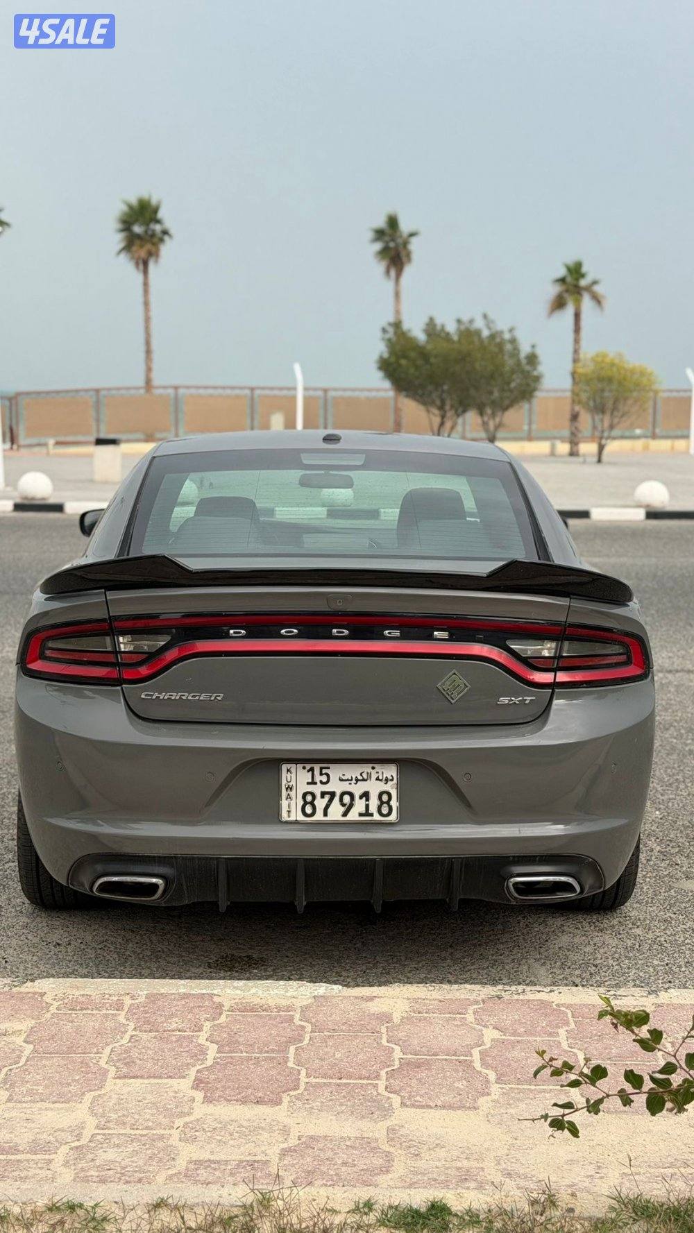 تشارجر موديل 2018 / بحاله ممتازه2