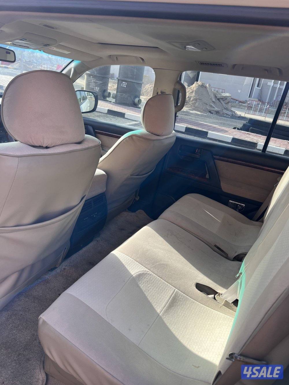 للبيع لاندكروزر GXR 6 سلندر موديل 20099