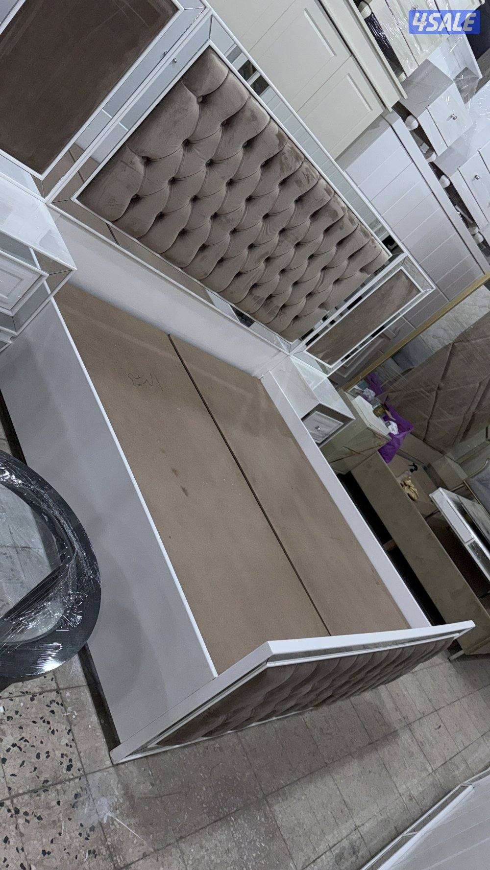 نشتري جميع الأثاث وغرف النومً والخزانات1