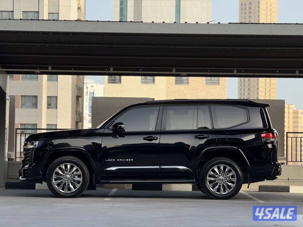 Aero S Twin Turbo / 2024 / 25 km لون الاصلي برونزي حماية لون اسود3