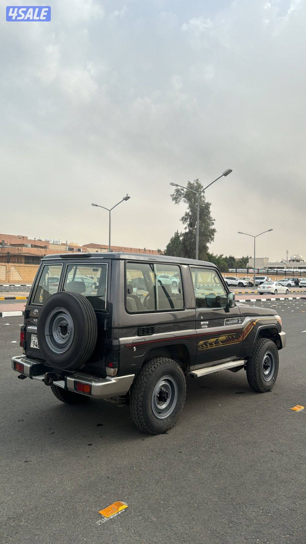 ربع تويوتا ٢٠١٩ وارد الساير ماشي ١١٧ الف3