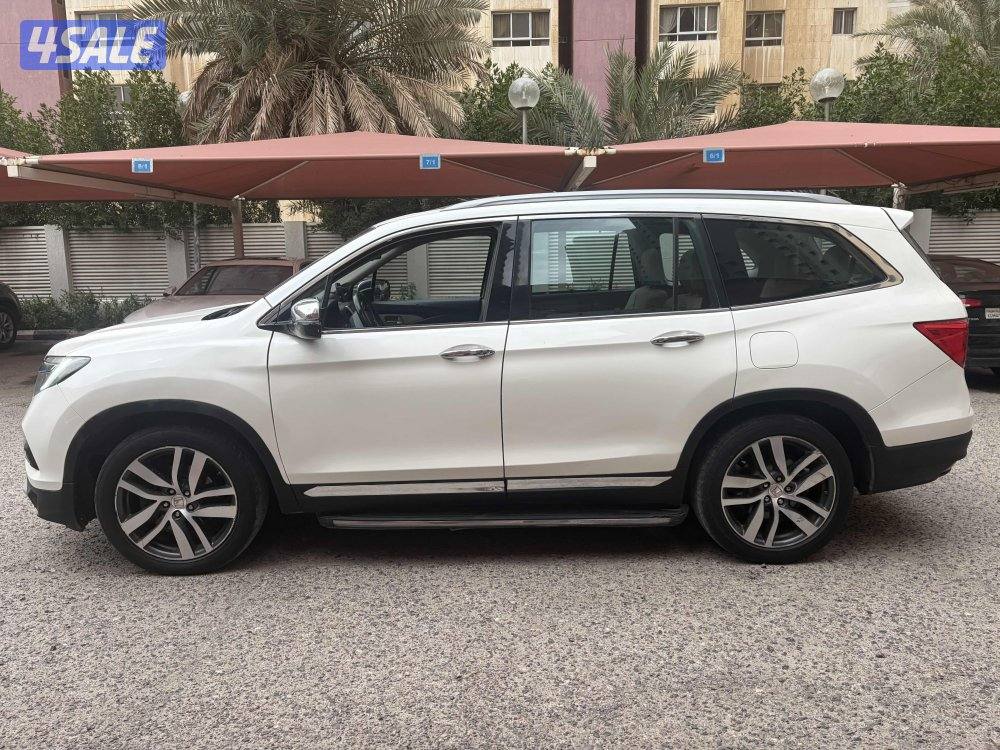 للبيع هوندا بايلوت تورينج موديل ٢٠١٦0