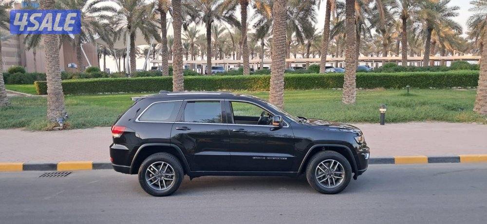 جيب جراند شيروكي لاريدو موديل 20214