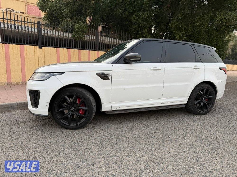 للبيع لاندروفر SVR موديل 20181