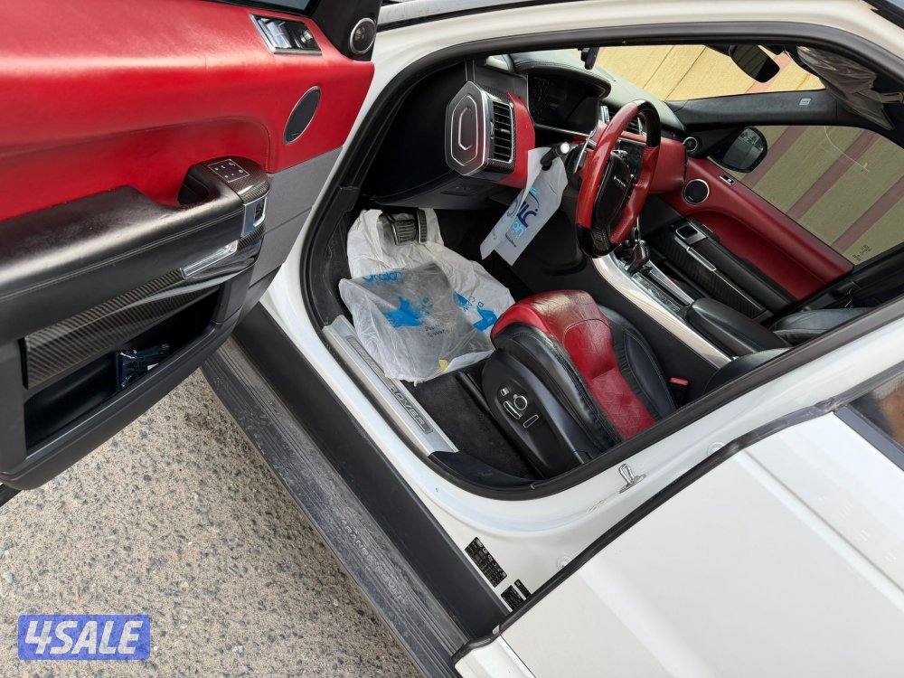 للبيع لاندروفر SVR موديل 20186