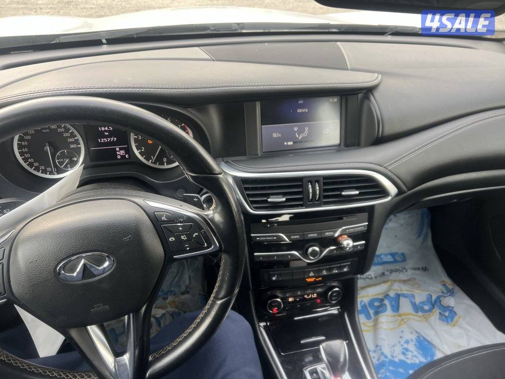 انفينيتي Q30 ابيض 2018 ماشي 125 الف كامل المواصفات فتحه شاشه9