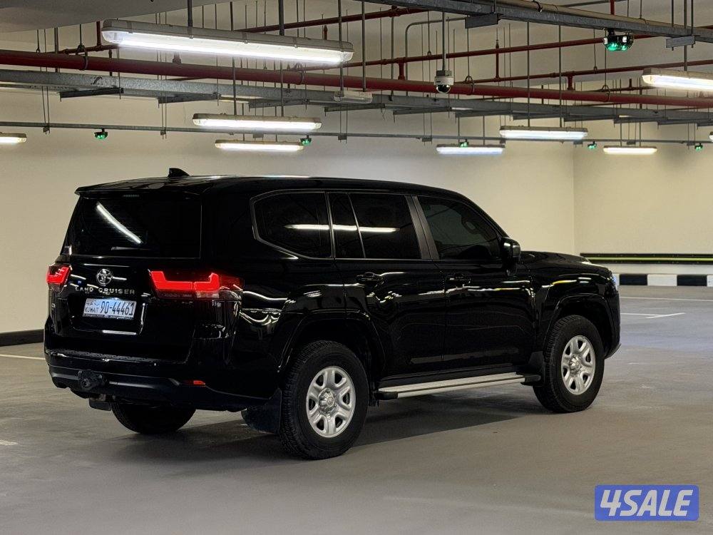 لاندكروزر 20252