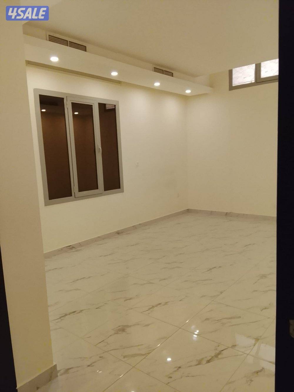 للايجار شقق بالسلام والشهداء والزهراء والرميثيه11