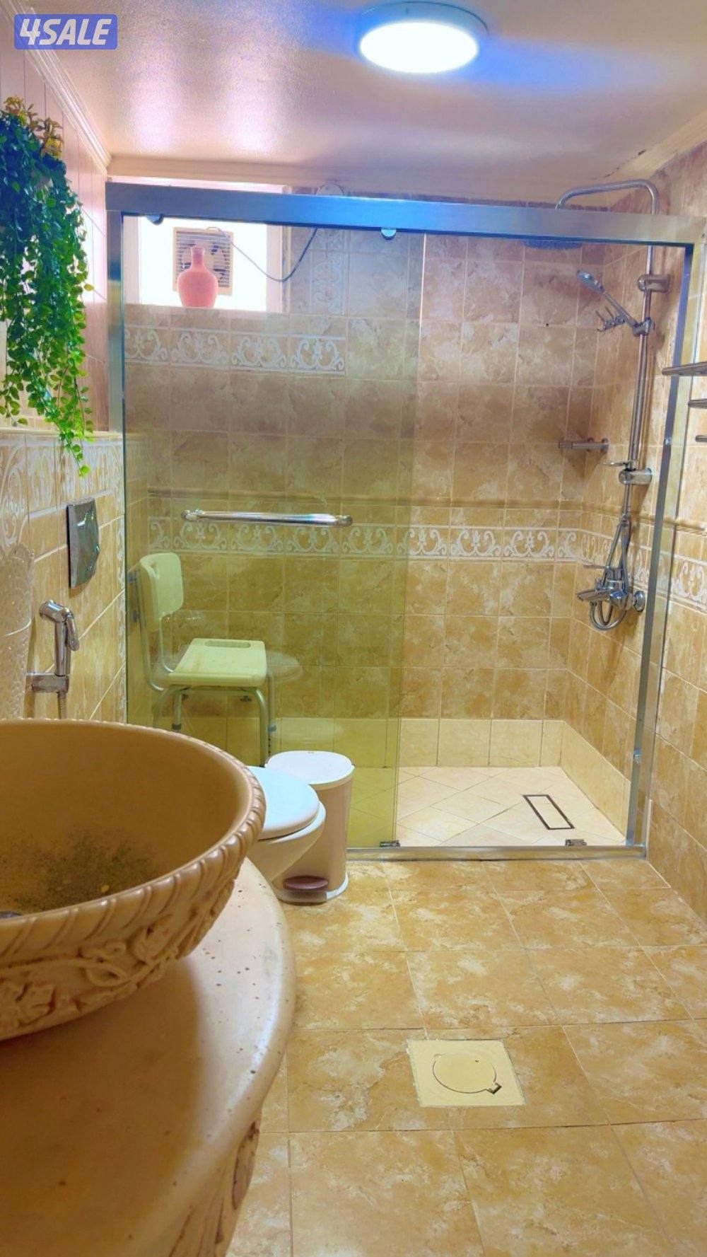 للايجار شقق بالسلام والشهداء والزهراء والرميثيه12