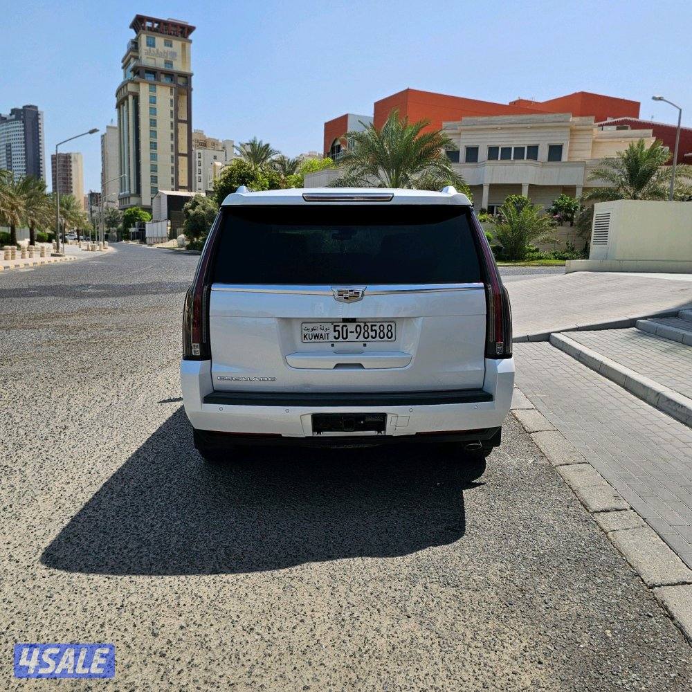 Cadillac Escalade Premium 20175