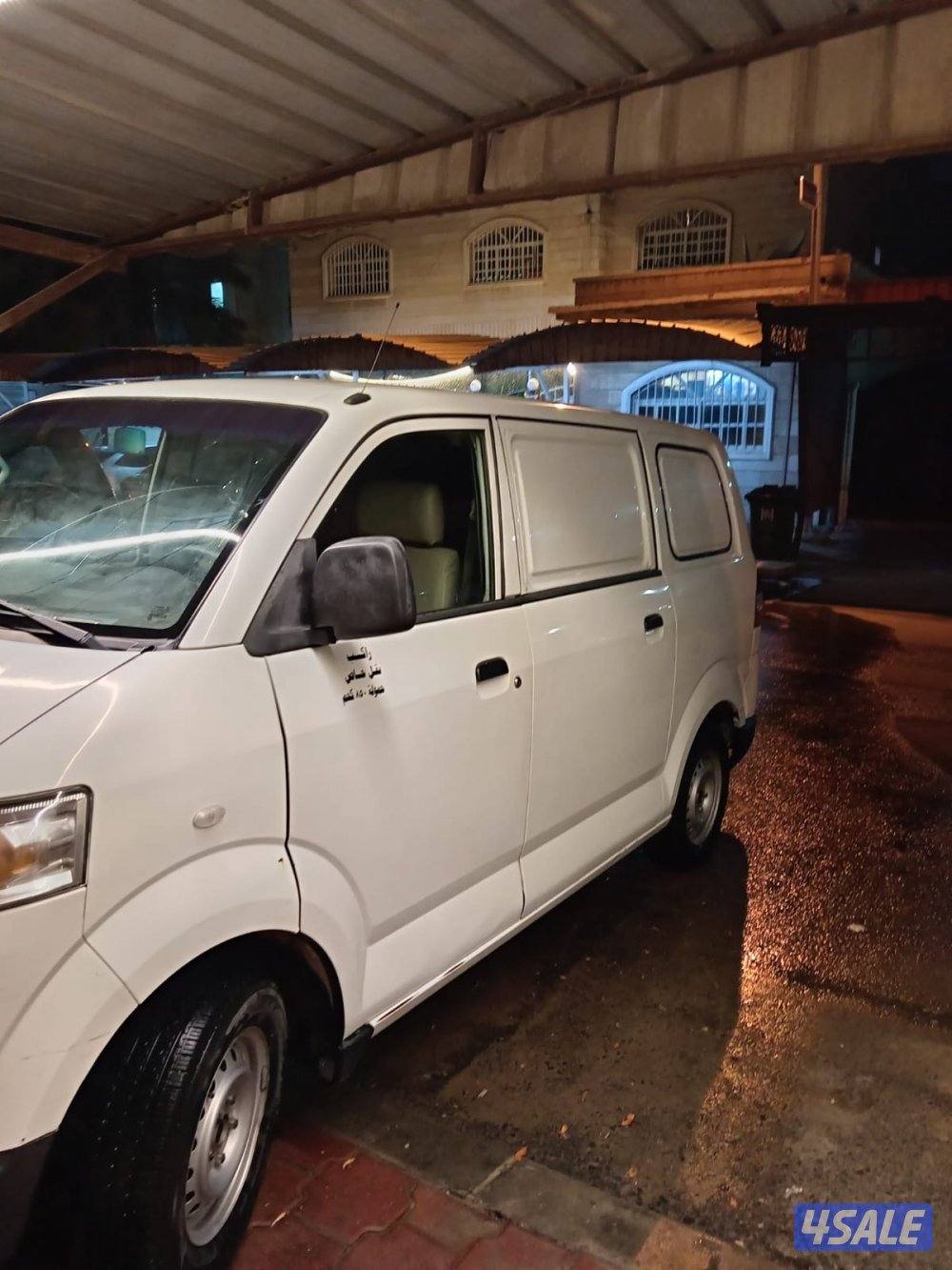 للبيع باص مقفل سوزوكي4