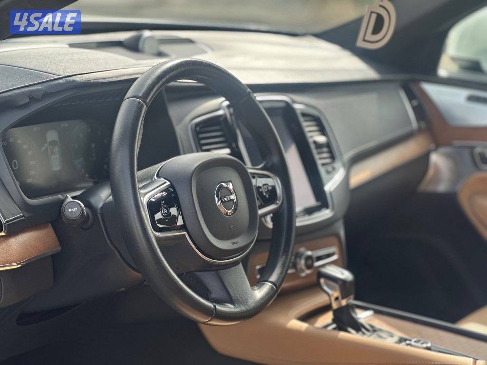 للبيع فولفو XC90 ماشي ١٤٥ الف كيلو7